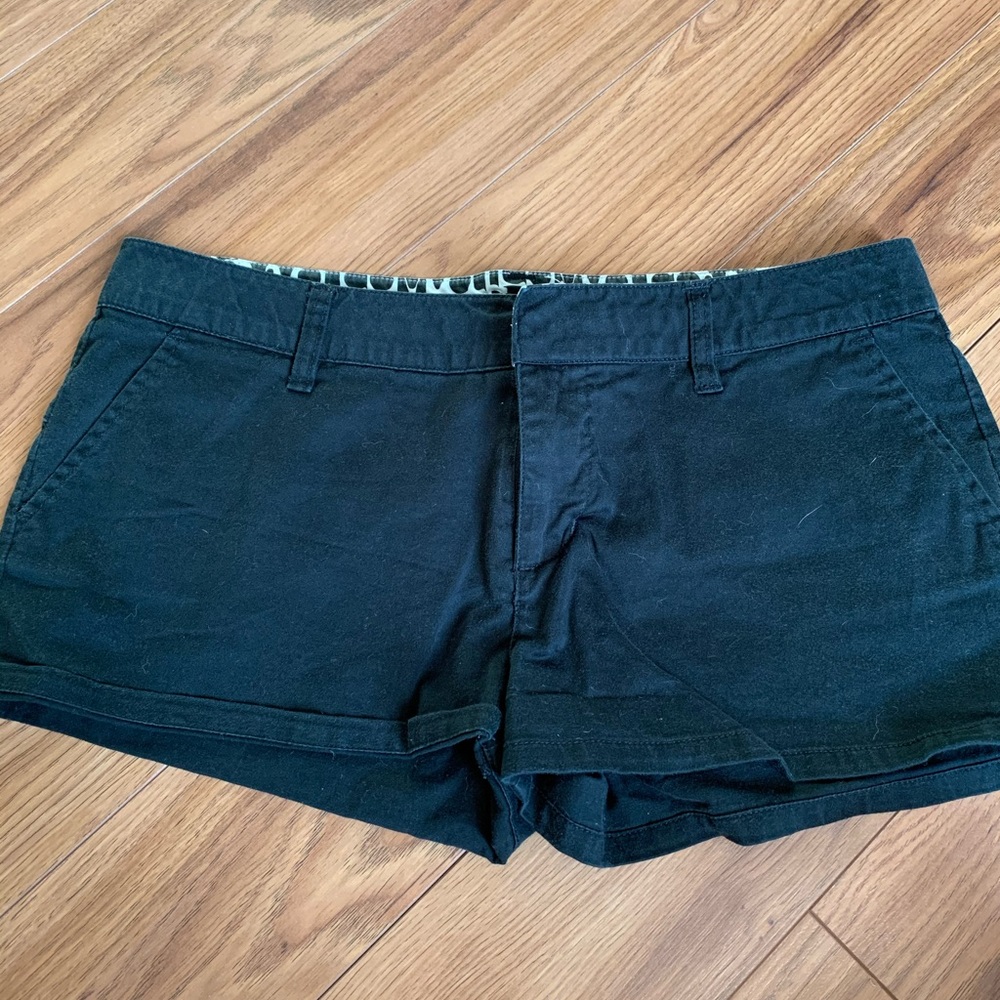 Volcom shorts